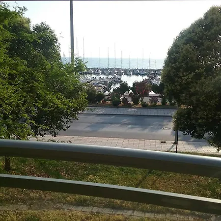 Luxury With Sea View! *