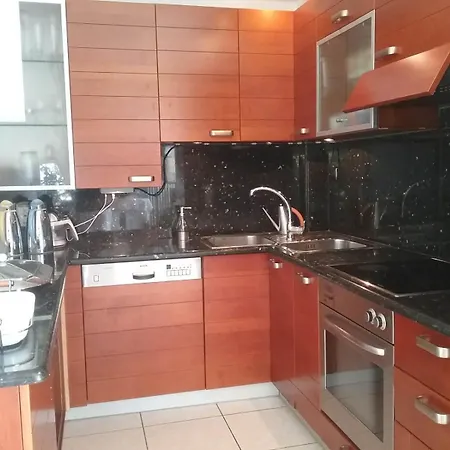 Luxury With Sea View! דירה פאטרה